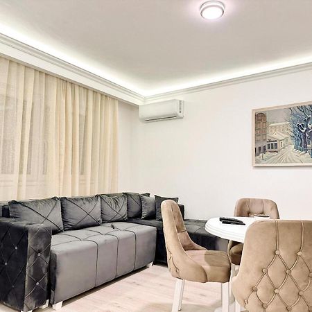 Modern Central Apartments Renovated Beograd Eksteriør billede