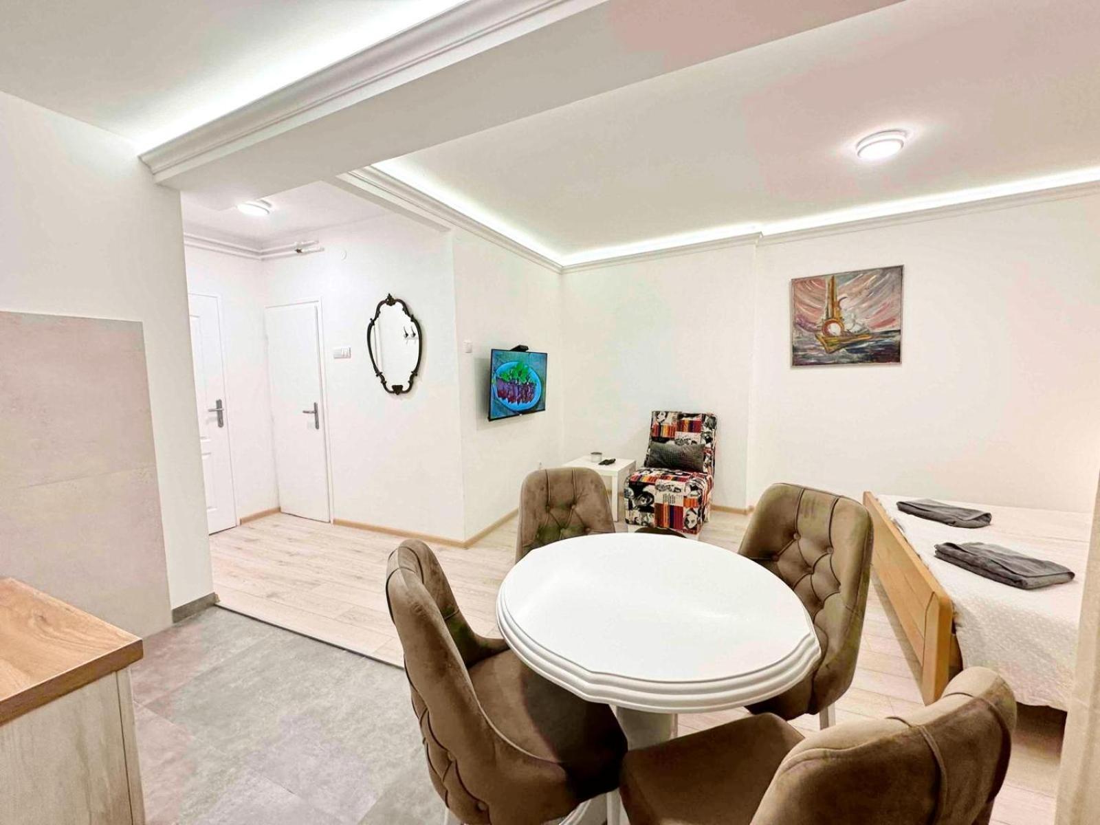 Modern Central Apartments Renovated Beograd Eksteriør billede